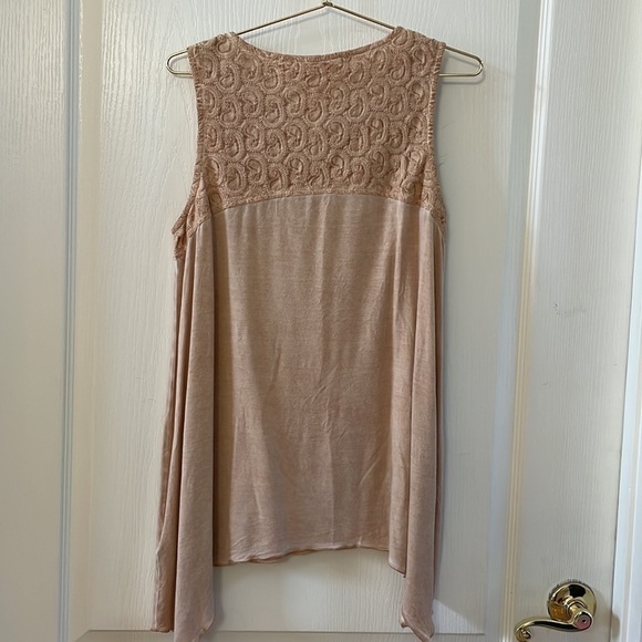 Soft Surroundings Kyela Sharkbite Embroidered Top Tank Champagne M - Picture 3 of 4
